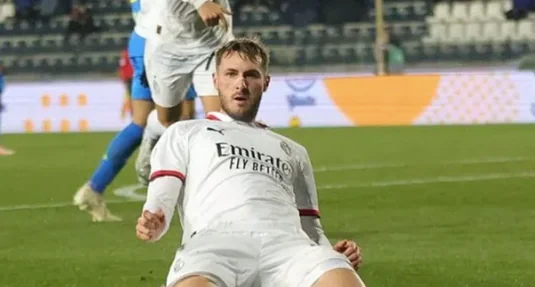 Santiago Gimenez mencetak gol dalam debutnya bersama AC Milan saat mereka mengalahkan Empoli 2-0 di Liga Italia, dengan Rafael Leao mencetak gol lainnya. (©© 2025 Antaranews)