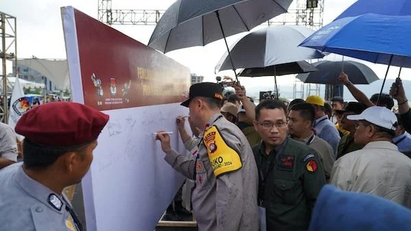 Suasana Deklarasi Pilkada Damai di anjungan Pantai Manakarra (dok:Ist)