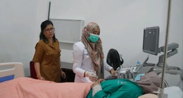 Pelaksanaan skrining kanker payudara gratis di RSUD Labuang Baji. (Dok: Ist)