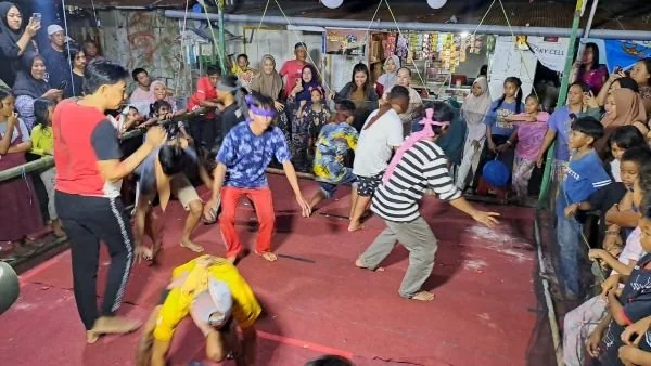 Keseruan Lomba Tangkap Bebek di Kampung Gadde Bulukumba (Dok : Ist).