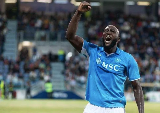 Striker Napoli Romelu Lukaku (Foto : INT).
