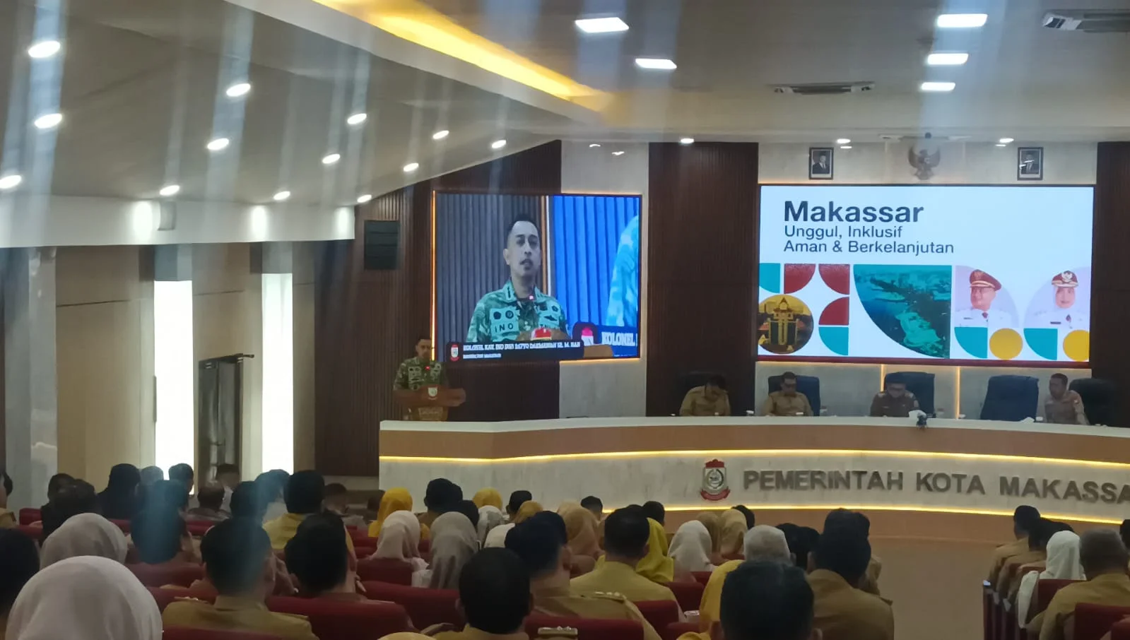 Komandan Kodim (Dandim) 1408/Makassar, Letkol Kavaleri Ino Dwi Setyo Darmawan saat Rakor Bersama Pemerintah Kota Makassar (Dok: Sinta KabarMkassar).
