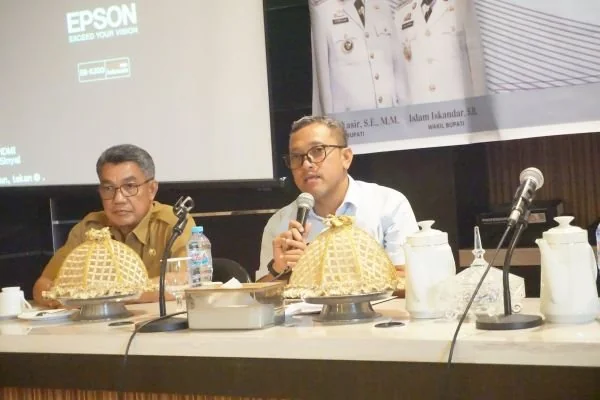 Bupati Jeneponto. H. Paris Yasir. (Dok. Ist).