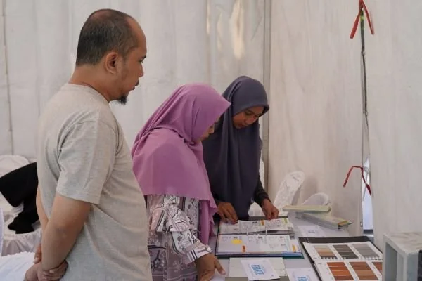 Tallas Fifth Season dalam proyek ketiganya The Alfath 3 - Nipah House,mengadakan acara Customer Meet Up, dengan memperkenalkan bahan-bahan material yang digunakan kepada calon pembeli (user) mereka, Sabtu (27/4).