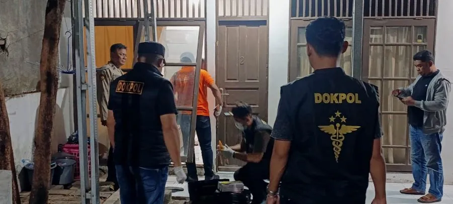 Personel Reskrim Polsek Rappocini melakukan olah TKP di Makassar (Dok: Ist)