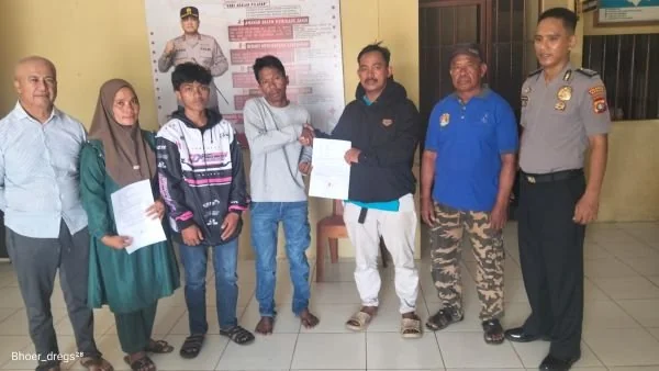 Mediasi yang dilakukan oleh Bhabinkamtibmas Polsek Kalukku (Dok: Ist)