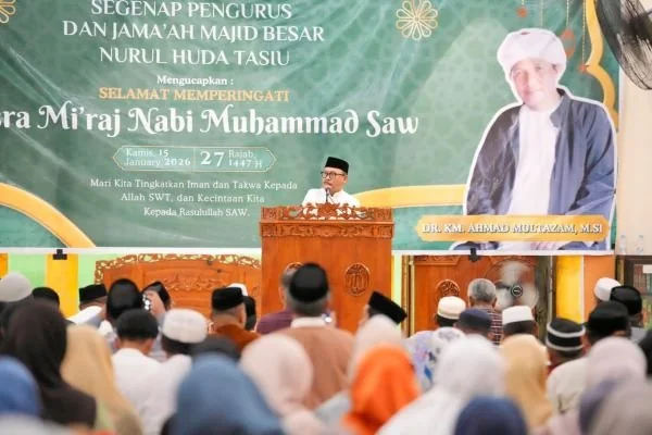 Gubernur Sulbar saat menghadiri Perayaan Isra Mi’raj Nabi Muhammad SAW (dok:ist)
