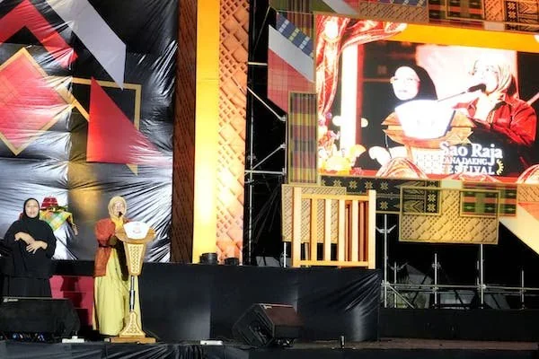 Wakil Wali Kota Makassar Aliyah Mustika Ilham saat Membuka Sao Raja Tana Daeng Festival 2026 (Dok: Ist).