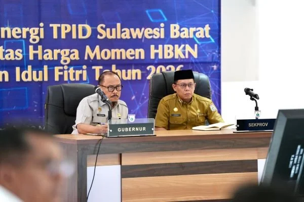 Rapat HLM TPID Sulbar yang dipimpin Gubernur bersama Sekprov Sulbar (Dok: Ist)