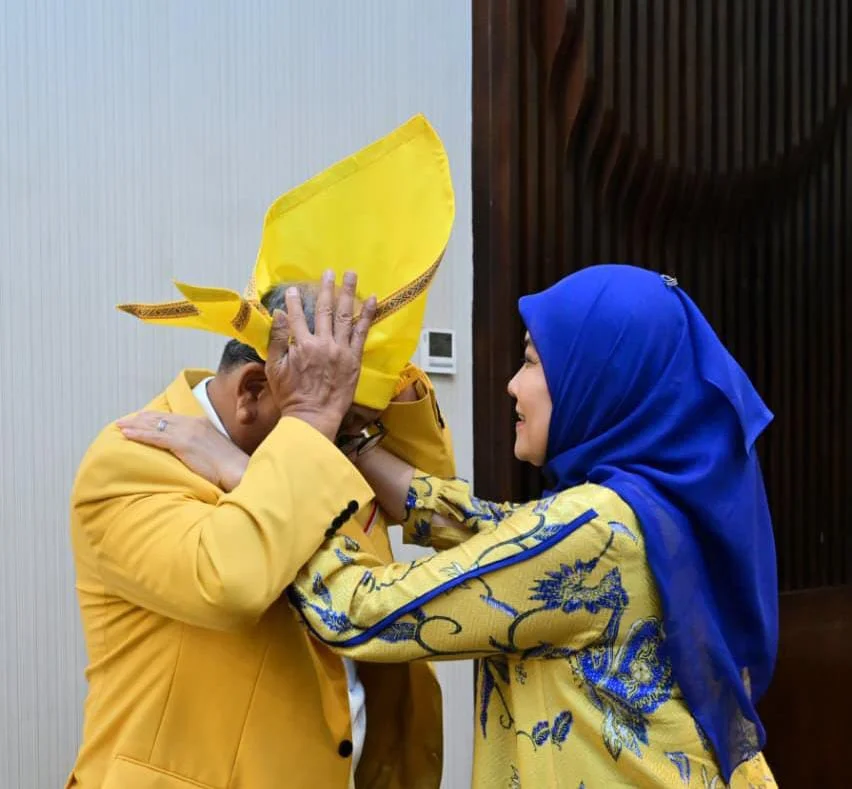 Ketua Dewan Pimpinan Daerah (DPD) I Partai Golkar Sulawesi Selatan (Sulsel), Ilham Arief Sirajuddin (IAS), Bersama Wakil Wali Kota Makassar Aliyah Mustika Ilham (Dok: Ist).