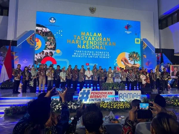 Sinjai Raih Penghargaan Pelayanan Pendidikan Terbaik dari Kementerian Pendidikan Dasar dan Menengah (Dok : Ist).