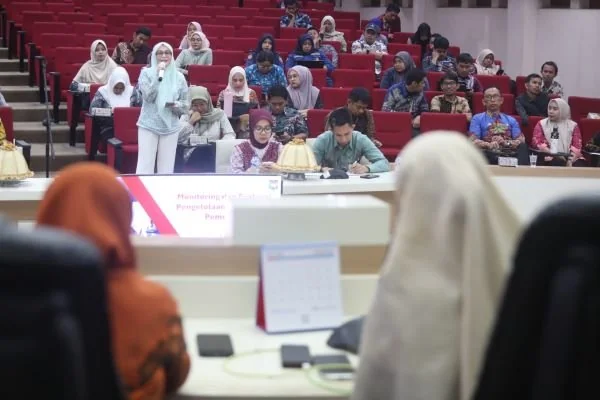 Monitoring dan evaluasi (monev) Pemkot Makassar bersama Kemendagri (Dok : Ist).