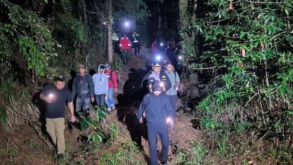 Wakil Bupati Gowa, Darmawangsyah Muin saat Memimpin Inspeksi Mendadak di Desa Erelembang, Kecamatan Tombolo Pao, (Dok: Ist).
