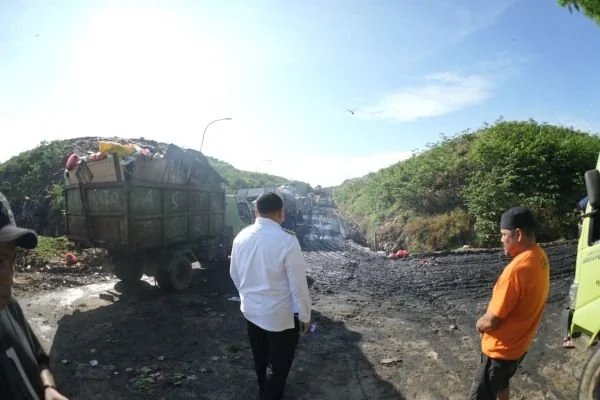 Wali Kota Makassar Munafri Arifuddin saat Meninjau TPA Antang (Dok: Ist).