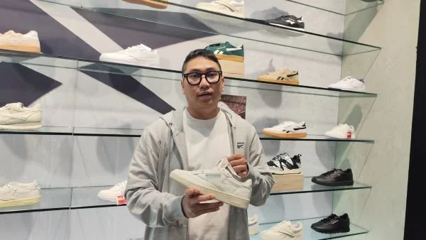 rand Manager Reebok Indonesia, Joshua Prakoso Wibowo saat Campaign Reebok Indonesia Waktu Berlalu, Reebok Selalu (Dok : Hanifah KabarMakassar).