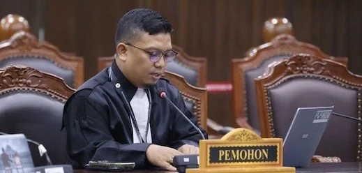 Kuasa hukum pemohon, Viktor Santoso Tandiasa menyampaikan pokok-pokok permohonan pengujian Undang-Undang Nomor 20 Tahun 2023 tentang Aparatur Sipil Negara (Dok: Ist).