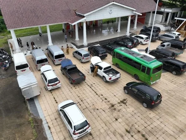 Kendaraan Pemprov Sulbar yang diperiksa (Dok : Ist).