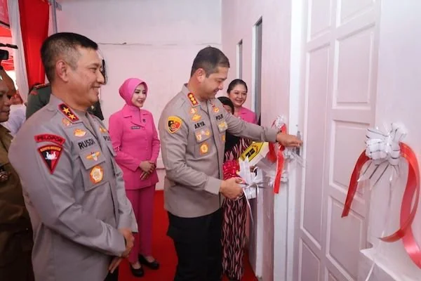 peresmian dan penyerahan kunci rumah kepada warga yang mendapatkan program beda rumah (Dok:Ist)
