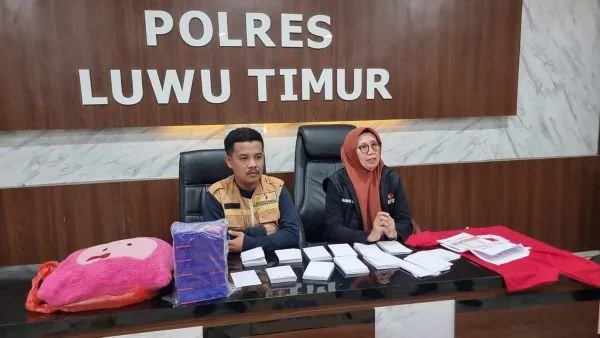 Barang bukti amplop dan uang yang diamankan Polres Lutim (Dok : Ist).