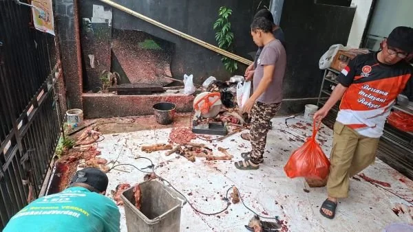 Pembagian Hewan Kurban di Kantor DPD PKS Makassar (Dok: KabarMakassar).