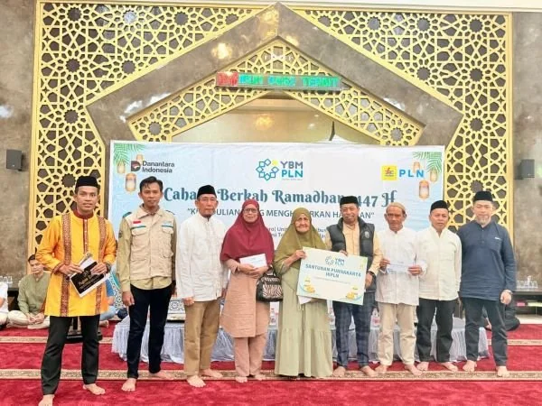 PLN UID Sulselrabar Salurkan Bantuan Ramadan 1447 H. (Dok: Ist)