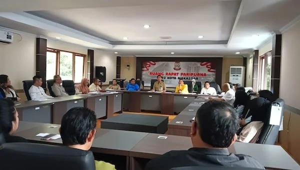 Suasana RDP Perhotelan, DPRD dan Bapenda Kota Makassar Soal Pajak, (Dok: Sinta KabarMakassar).