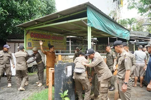Penertiban PKL Tallo (Dok: Ist).