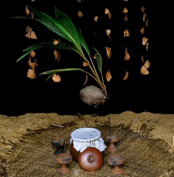 Instalasi “Mempersiapkan Sejak Dini” Angkat Ritualitas Adat Kajang di Gorontalo