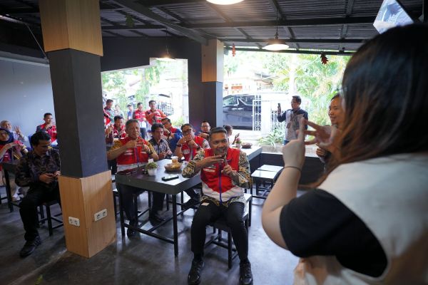 Dewan Komisaris Pertamina Kunjungi Komunitas Teman Tuli di Bitung, Dorong Kesetaraan dan Pemberdayaan