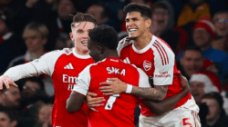 Dua Gol Bunuh Diri Antar Arsenal Taklukkan Wolves 2-1