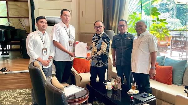 Suhardi Duka Tandatangani BAST, Siap Jalankan Sekolah Rakyat di Sulbar