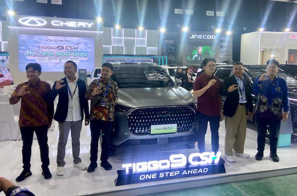 Mampu Tempuh 1.400 Kilometer Sekali Isi, Chery Pamerkan TIGGO 9 CSH di GIIAS Makassar 2025