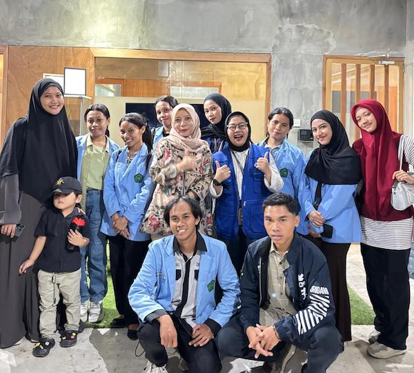 Mahasiswa Ilmu Komunikasi Universitas Pancasakti Belajar Teknik Lobbying di KabarMakassar