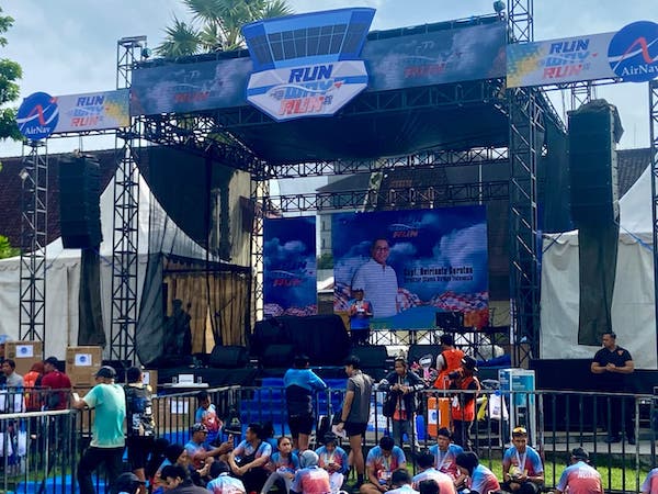 Runway Run 2025 AirNav Indonesia Jadikan Edukasi Keselamatan Udara Makin Dekat dengan Publik