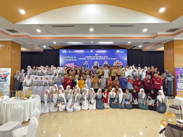 Unibos-Poltekbos Hadirkan Program Edukatif di Palopo, Dorong Literasi Digital Generasi Muda