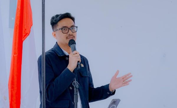 Teguh Iswara Janjikan Jembatan Gantung dan Lampu Jalan untuk Barru 2026