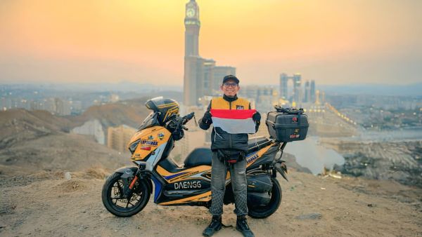Tegaskan Keandalan XMAS, Biker Asal Makassar Tembus Mekah Lintasi 12 Negara