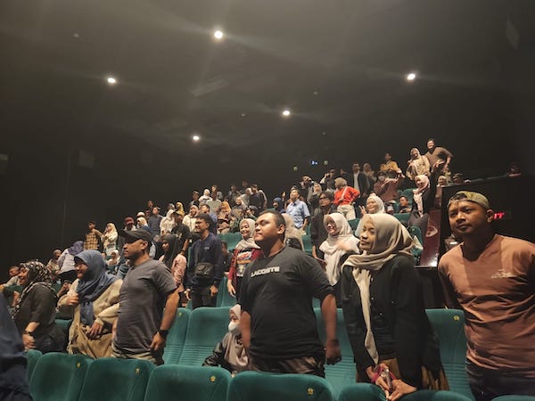 Suka Duka Tawa, Komedi Keluarga tentang Luka yang Terpendam