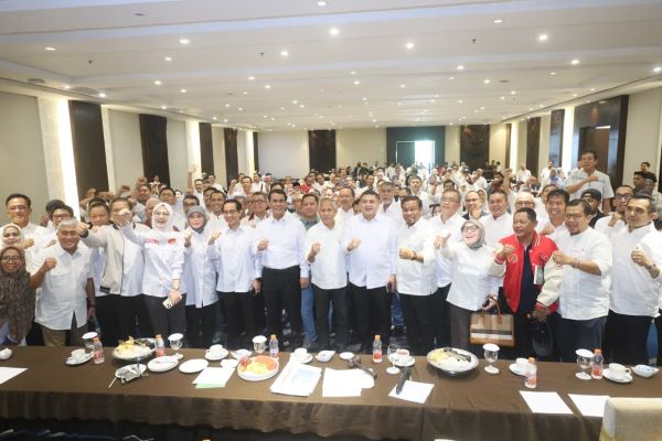 Rakor IKA Unhas Makassar, Alumni Sepakat Dukung Amran Lanjut Dua Periode