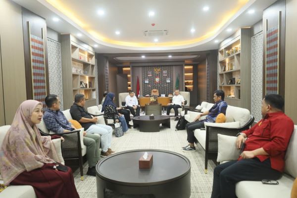 Sigi Lirik Program GEMA Makassar untuk Atasi Sampah Plastik