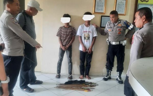 Masuk Pemukiman Warga, Dua Remaja Kedapatan Bawa Senjata Tajam
