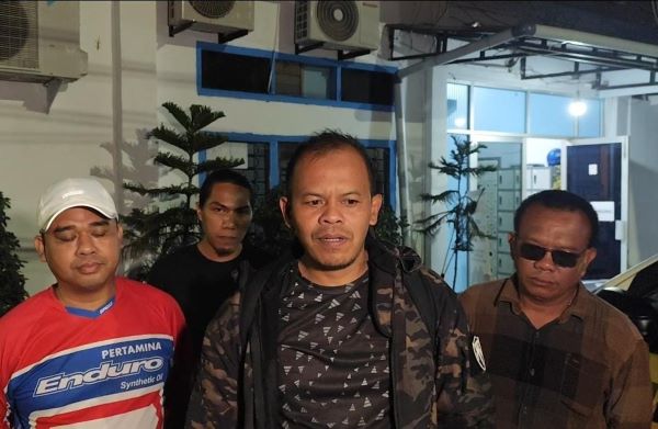 Penyerangan Dua Kantor Pemerintah di Makassar Terekam CCTV, Polisi Selidiki