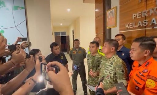 Serpihan Diduga Milik Pesawat ATR Ditemukan di Gunung Bulusaraung