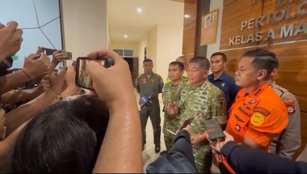 Cuaca Buruk Hambat Pencarian Pesawat ATR 400 Hilang Kontak di Maros