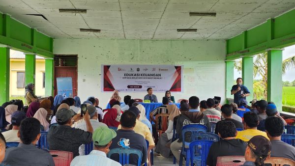 OJK Edukasi Literasi Keuangan Petani dan Nelayan Takalar