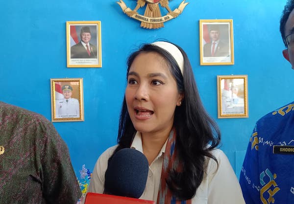 Kunjungan ke Makassar, Wamen Ratu Ayu Ingatkan Bahaya Orang Tua Kedua bagi Anak