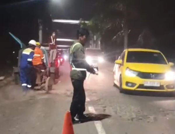 Appi Gerak Cepat Benahi Jalan Rusak Metro-Barombong