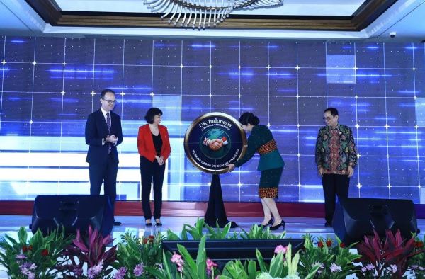OJK Perkuat Ketahanan Bank, RI-Inggris Bentuk Kelompok Kerja Iklim