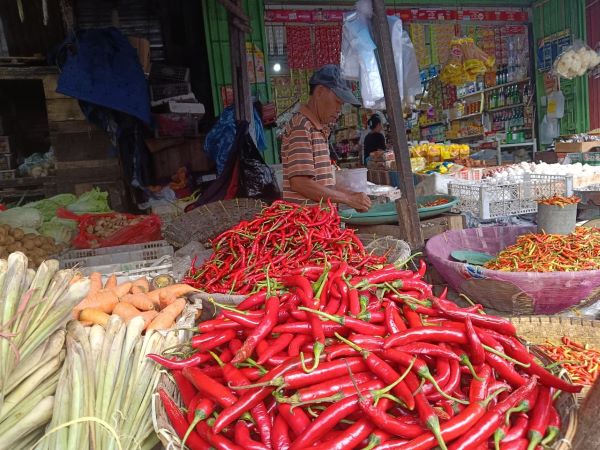 Jelang Lebaran, Harga Cabai Rawit di Pasar Terong Tembus Rp70 Ribu per Kg