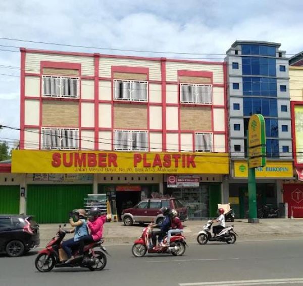 Picu Kemacetan, Ismail Ultimatum Parkir Toko Sumber Plastik